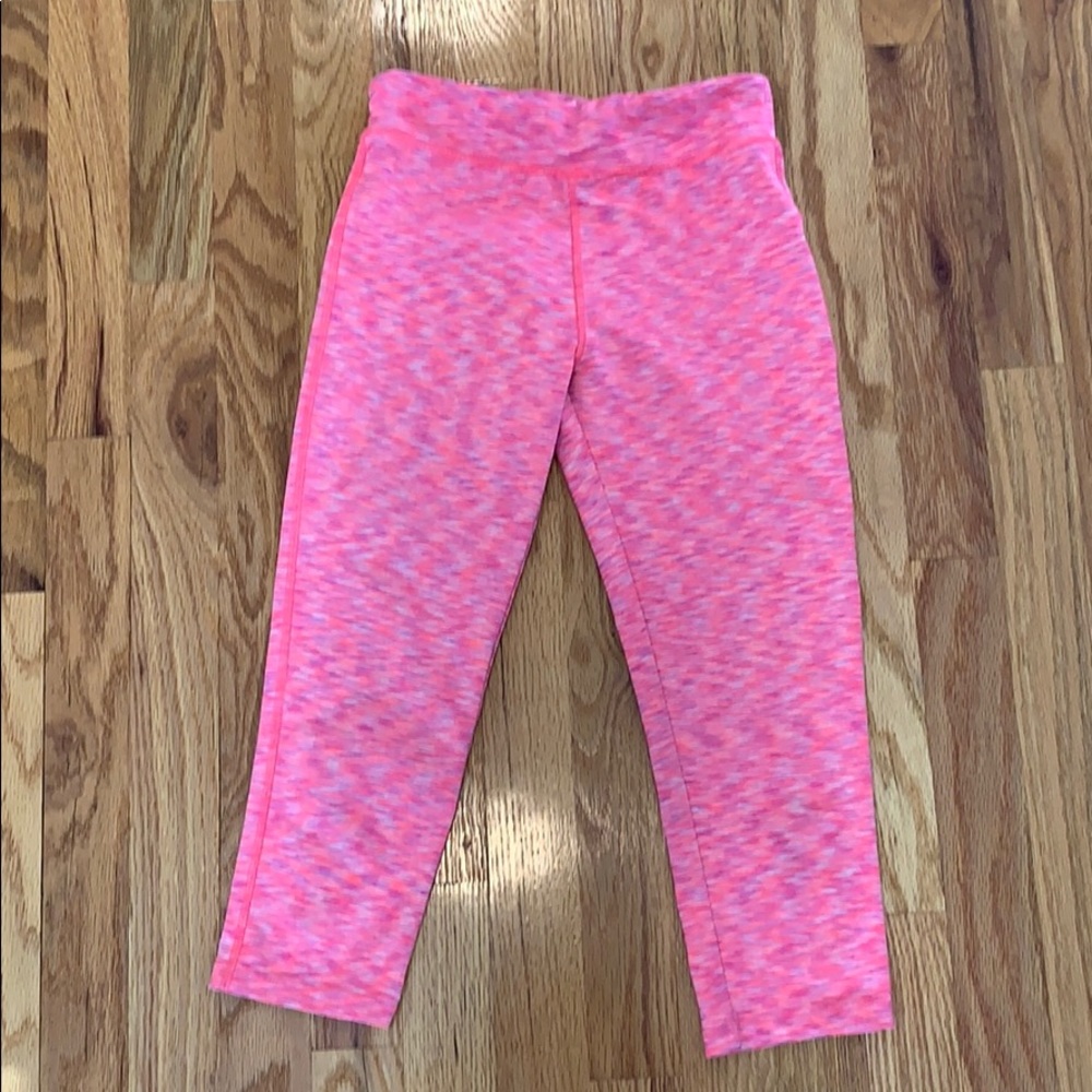 Gap fit exercise capris pants